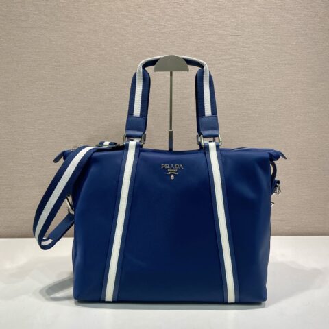 PRADA P家岀爆款男包，2096黑