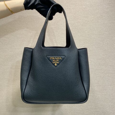 PRADA  新款水桶包✨1BG335