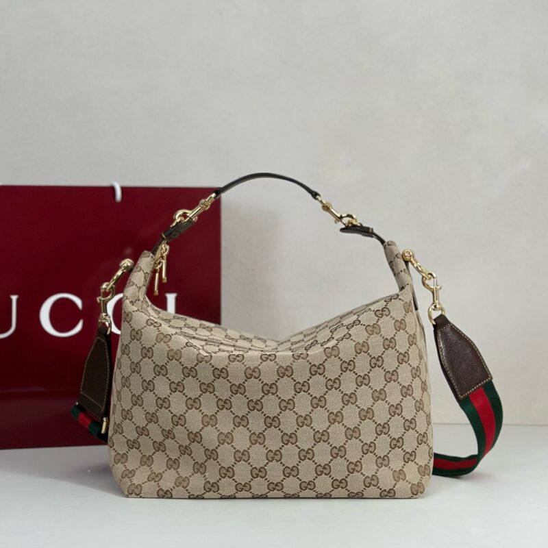 GUCCI 专柜品质，顶级原单货，实物实拍！款号866938浅杏布