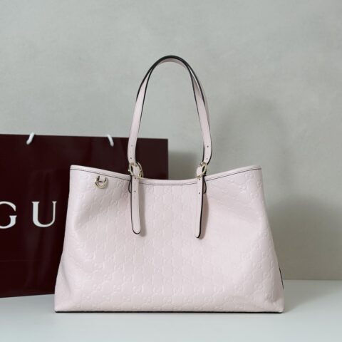 GUCCI 专柜品质，顶级原单货，实物实拍！款号815213浅粉压字