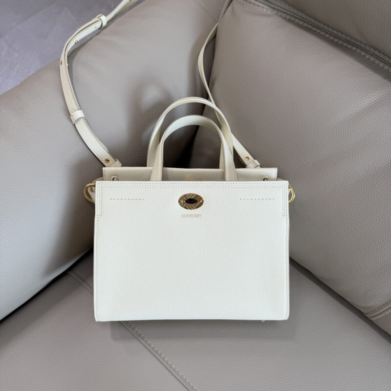Burberry B家新款托特包 型号3491
