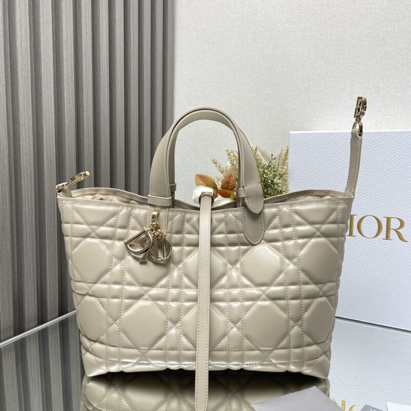 DIOR Toujours 手袋 型号:2821〔浅杏中号〕