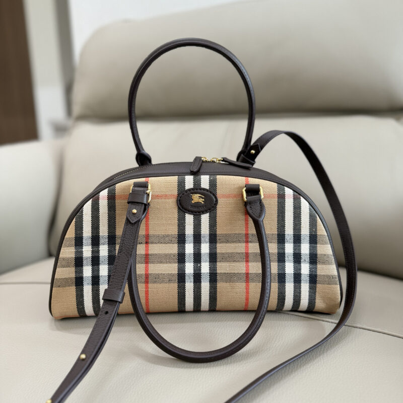 Burberry Highlands 保龄球包 型号2343