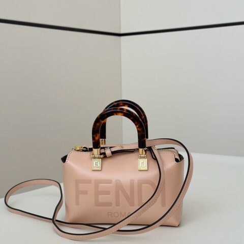 FENDI By The Way Boston迷你手袋 款号8570粉