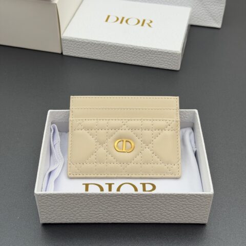 DIOR【Caro Freesia卡夹系列】型号:S5130 胭脂米騰格