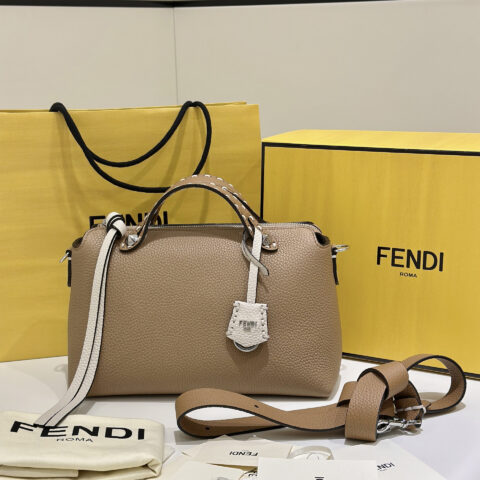 FENDI 新品拼色By The Way Selleria手袋 款号:8668