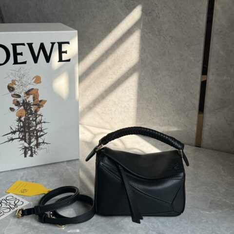 LOEWE 最新编织手柄puzzle 0338