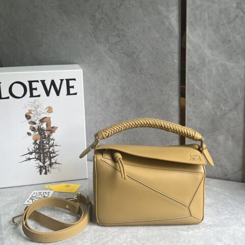 LOEWE 最新编织手柄puzzle 0189