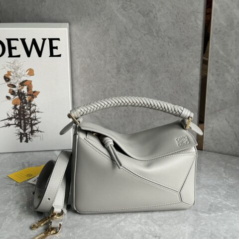 LOEWE 最新编织手柄puzzle 0189