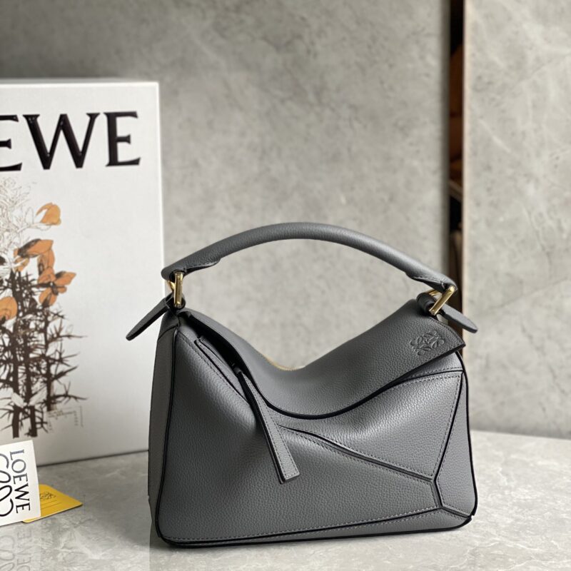 LOEWE puzzle荔枝皮沥青灰 0189