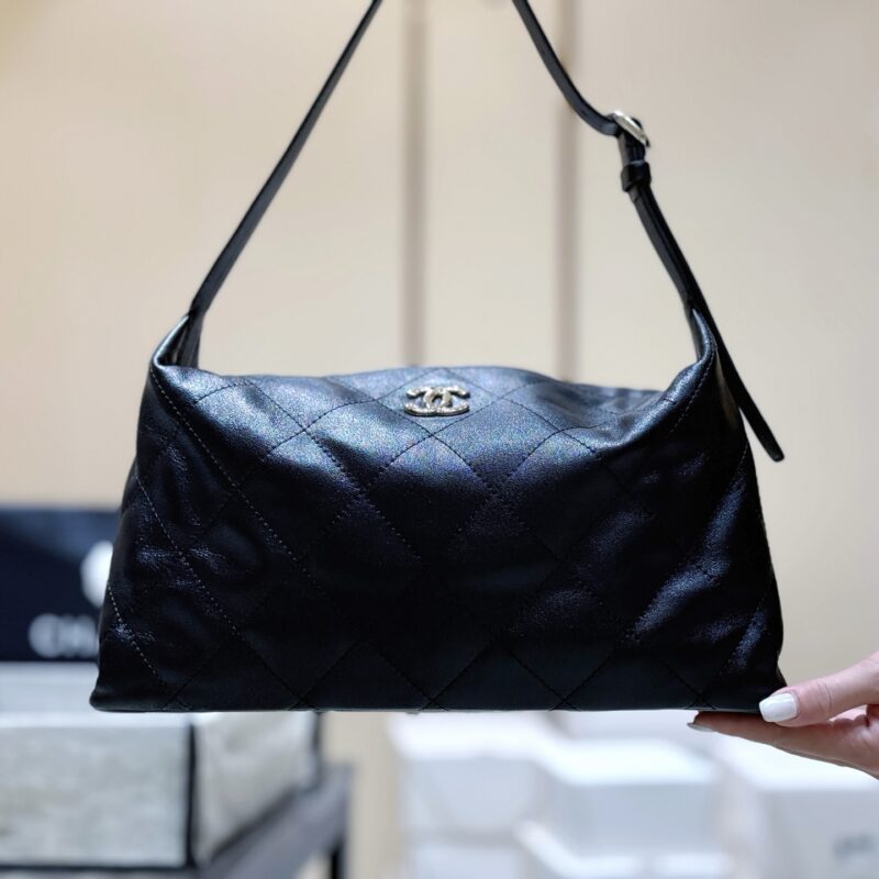 CHANEL 26P 菜篮子hobo腋下包👜 AS6139