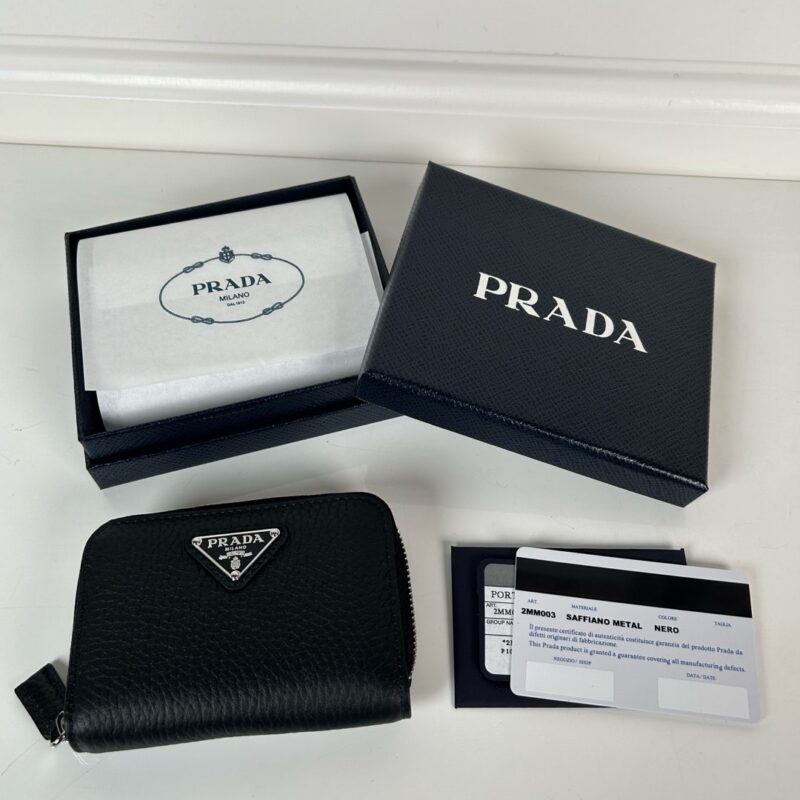 PRADA P家➡️鹿皮男女通用卡夹,型号2MM003