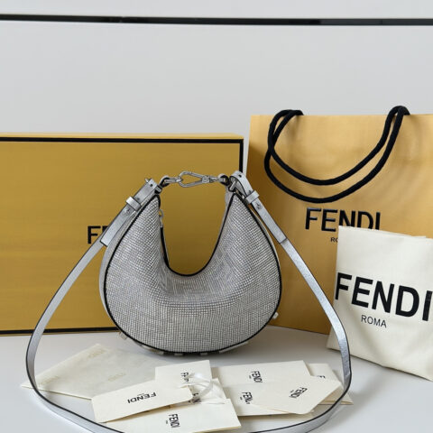 FENDI graphy Mini版 款号8688