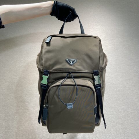 PRADA 独家首发🎉2VZ135双肩背包