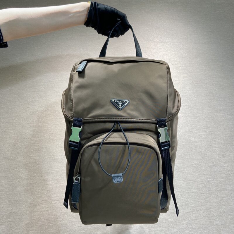 PRADA 独家首发🎉2VZ135双肩背包