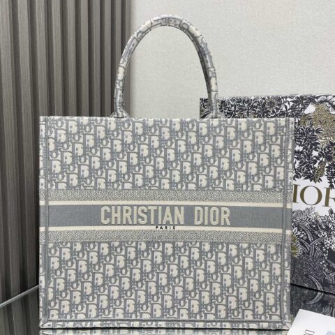DIOR 𝗕𝗼𝗼𝗸 𝘁𝗼𝘁𝗲 购物袋 经典老花灰大号