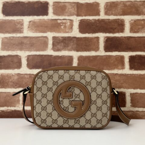 GUCCI 专柜品质，顶级原单货，实物实拍！款号820429杏布/棕皮