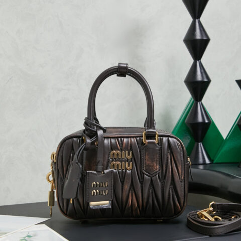 MIUMIU M家新品too pretty保龄球手袋 5BB123 复古