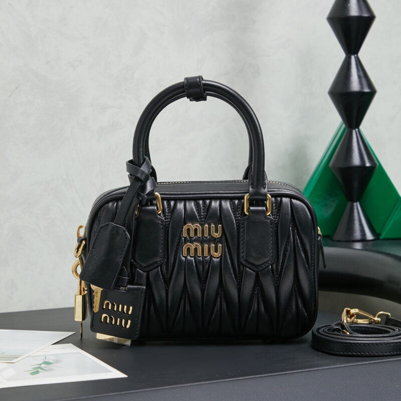 MIUMIU M家新品too pretty保龄球手袋 5BB123 黑色