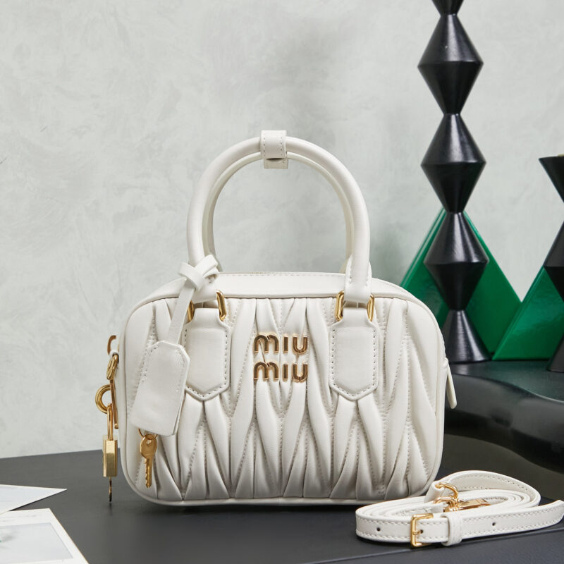 MIUMIU M家新品too pretty保龄球手袋 5BB123 白色