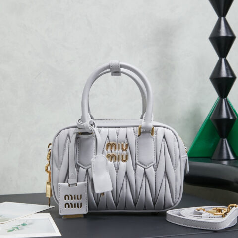 MIUMIU M家新品too pretty保龄球手袋 5BB123 灰蓝色