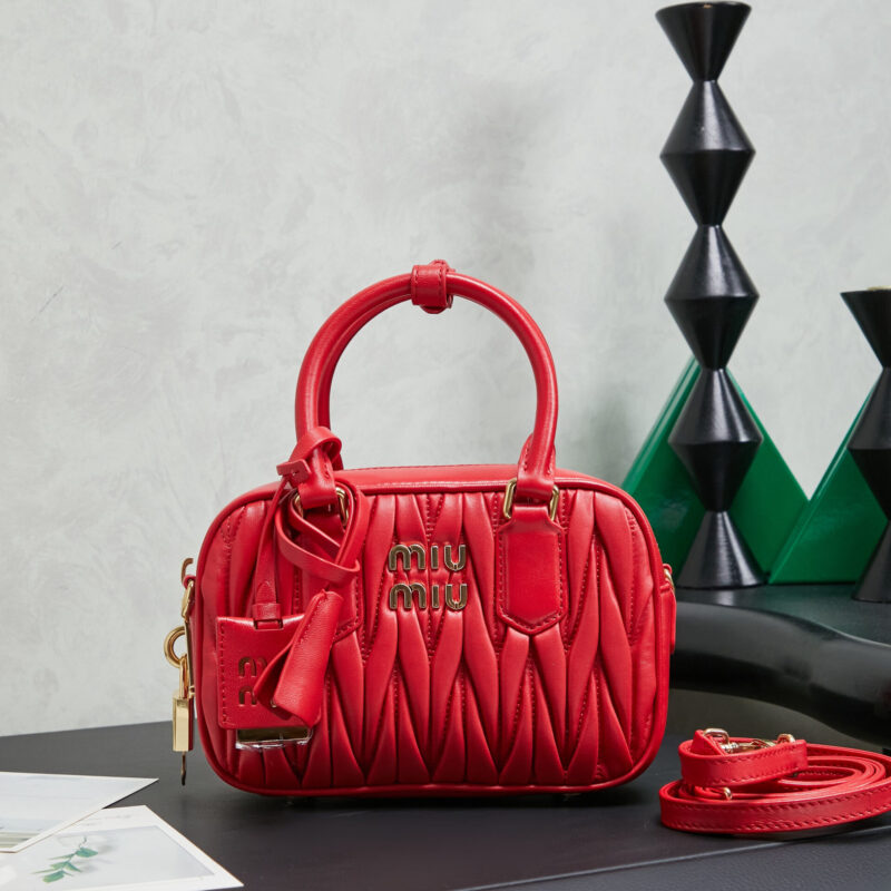 MIUMIU M家新品too pretty保龄球手袋 5BB123 大红