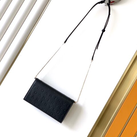 BVLGARI LOGO系列链带钱包 291748