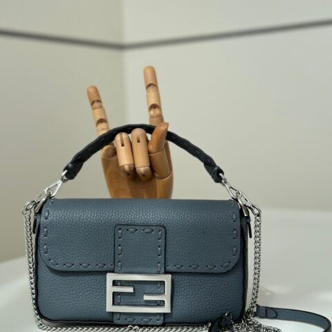 FENDI 手工缝制进口牛皮 款号:8610s 灰蓝