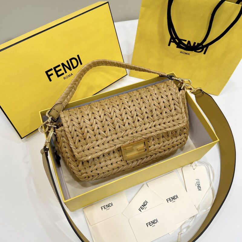 FENDI 拉菲草Baguette 款号80168