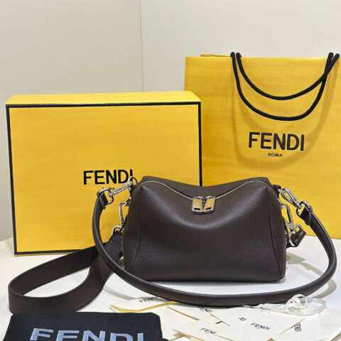 FENDI 新品Lui手袋 款号:66811