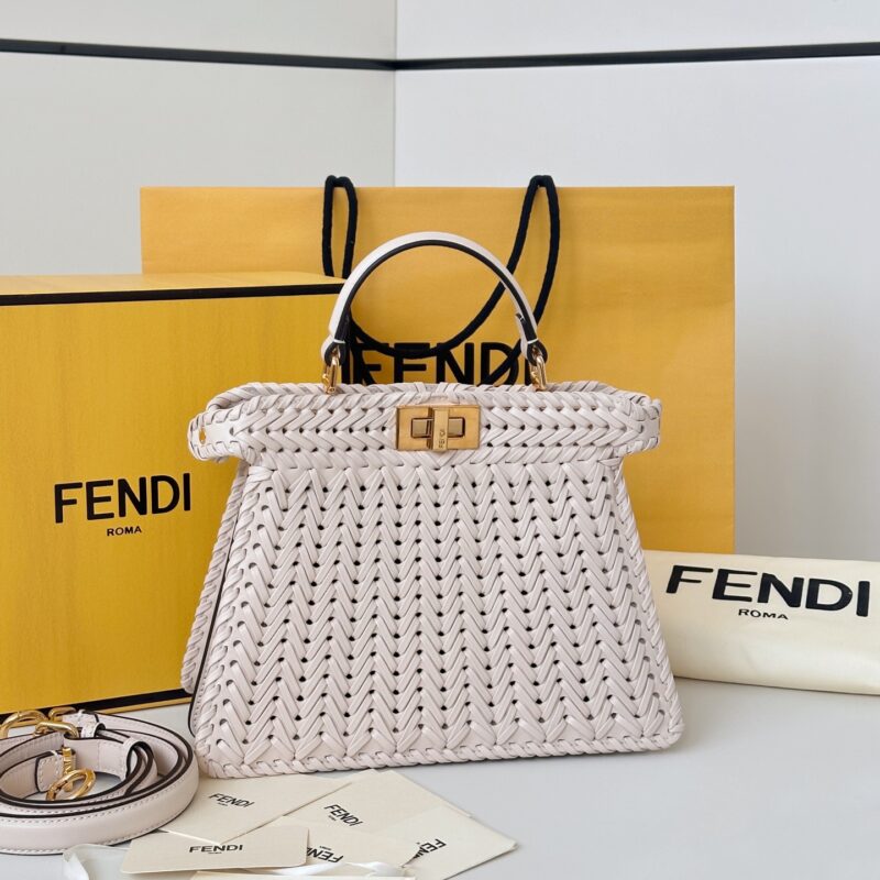 FENDI Peekaboo ISeeU全新系列全皮编织款 款号80138