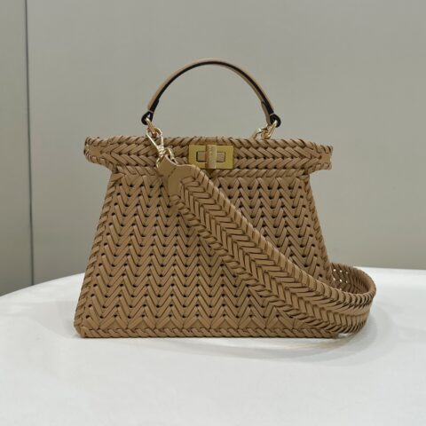 FENDI Peekaboo ISeeU全新系列全皮编织款 款号80138