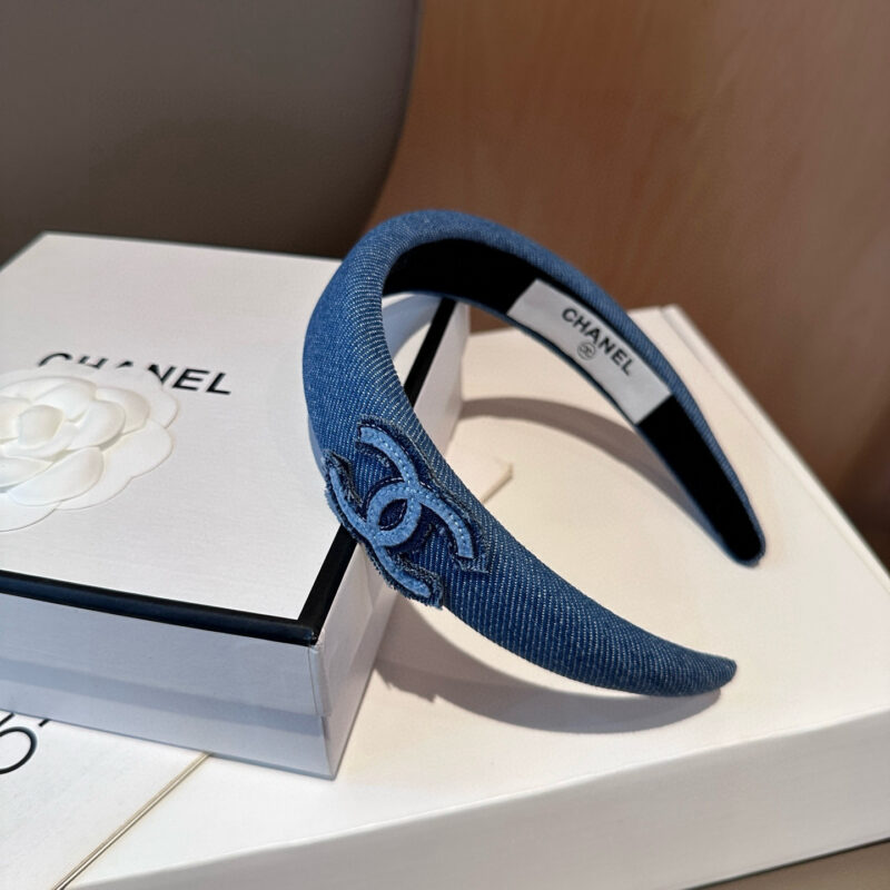 CHANEL (香奈儿)最新款小香发箍