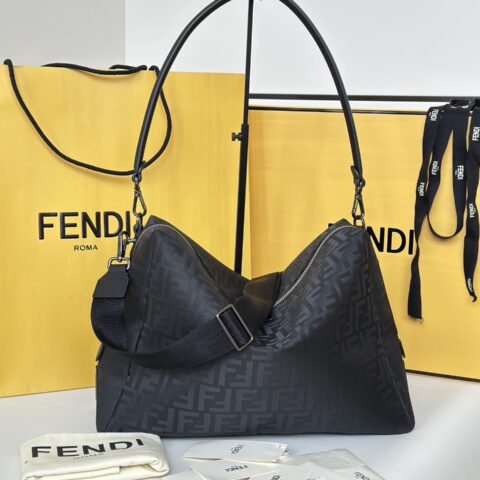 FENDI 新品Lui手袋 款号66811L