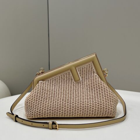 FENDI first  拉菲草编织 款号80095M