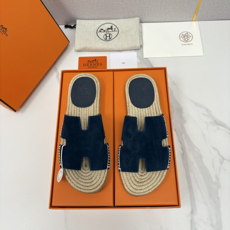 HERMES  Antigua 系列草编凉拖