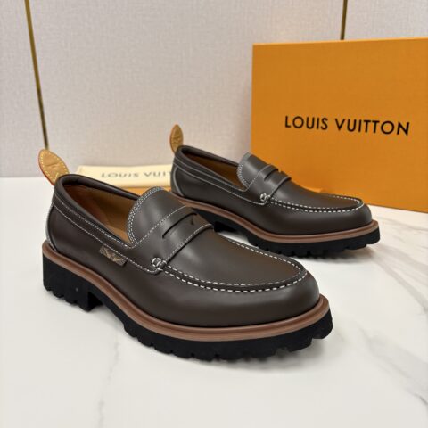LV 路易*威登 厚底乐福鞋