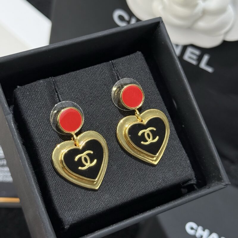 ❗️新品❗️ ☀️新款☑️ 香奈儿双C 爱心❤️🖤耳钉耳环 ☀️