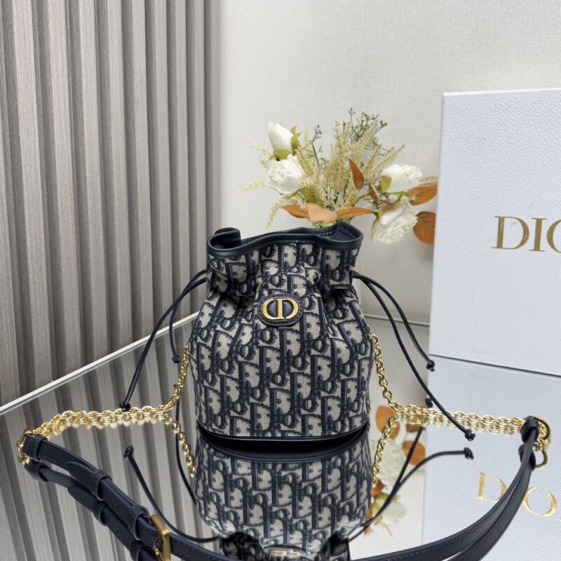 DIOR 迷你抽绳水桶包 型号:2374