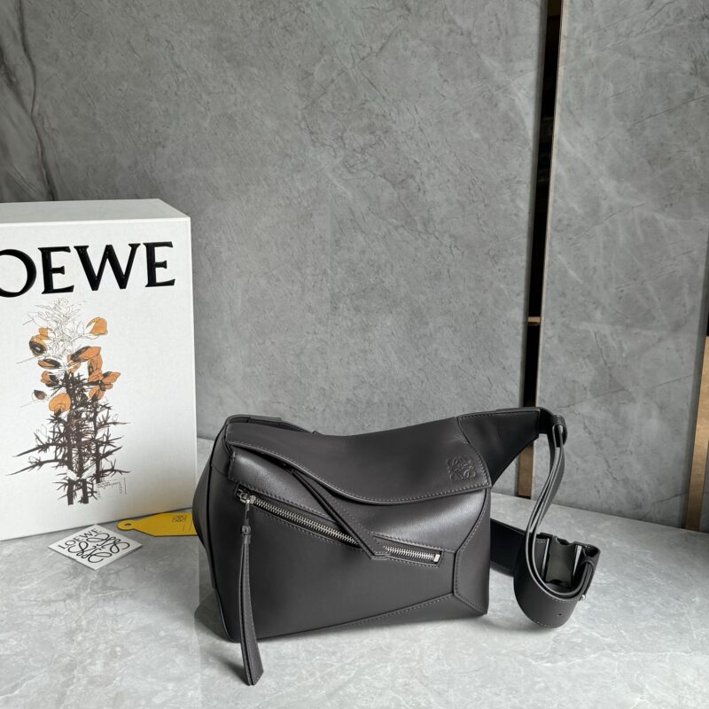 LOEWE puzzle新版小号腰包 0908 深灰色