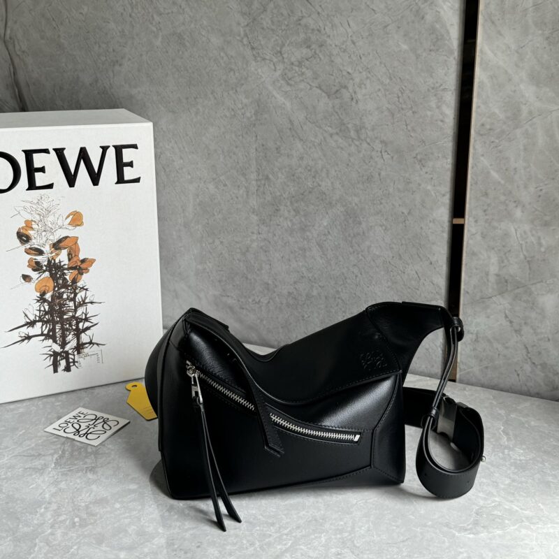 LOEWE puzzle新版小号腰包 0908 经典黑