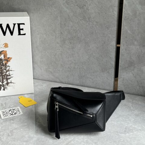 LOEWE puzzle新版mini腰包 0909
