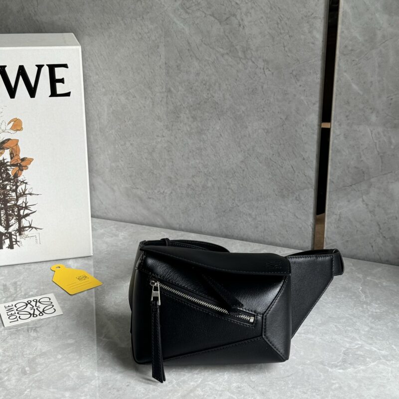 LOEWE puzzle新版mini腰包 0909