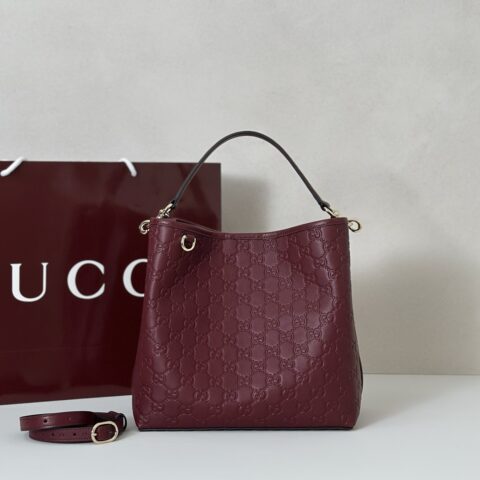GUCCI 专柜品质，顶级原单货，实物实拍！款号815103酒红压字