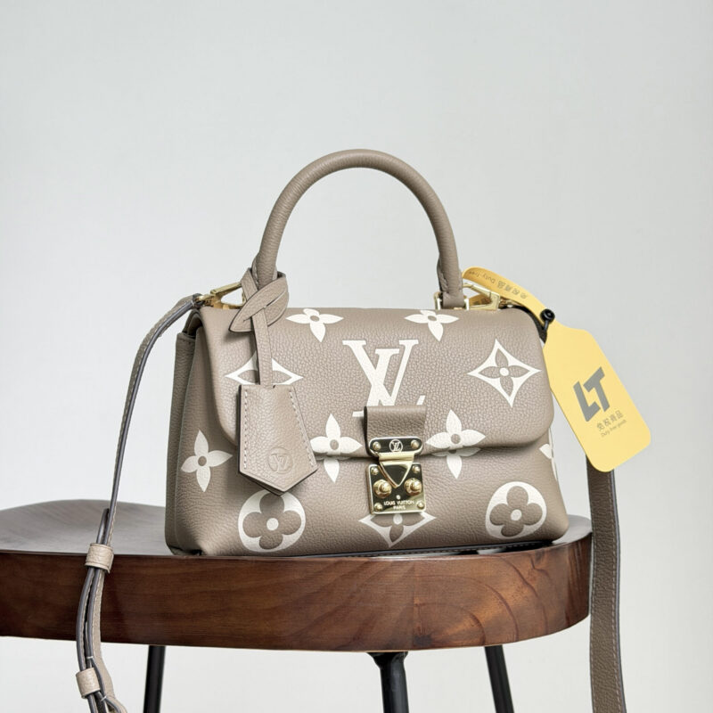 【特级原厂】  Madeleine  BB手袋👜  型号: M45978杏印  动态芯片版