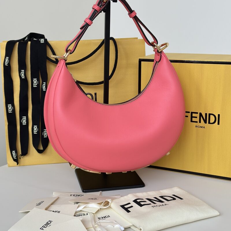 FENDI graphy 款号：80056M西瓜红