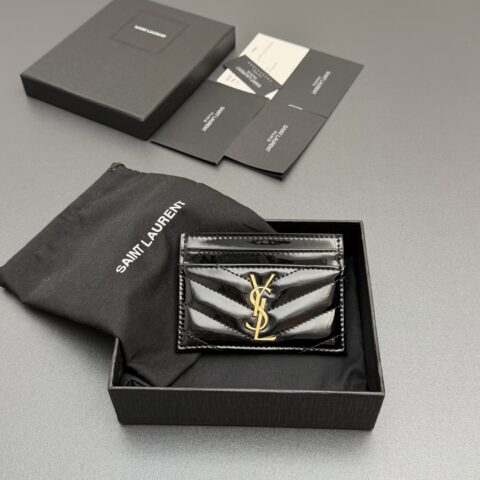 YSL MATELASSE亮皮革卡包 编号:423291 黑色漆皮/金扣
