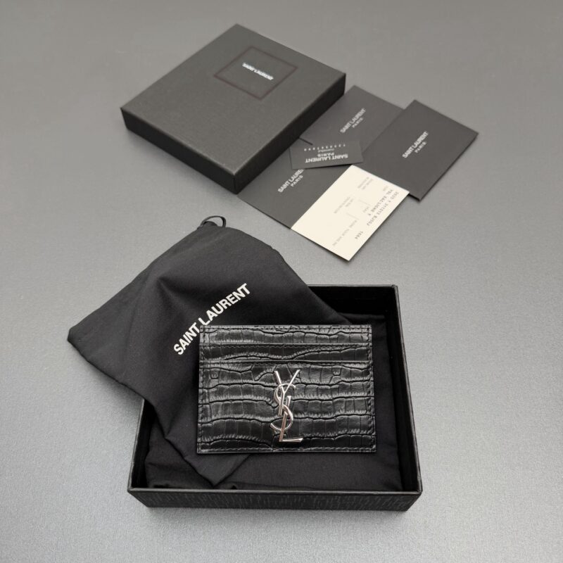 YSL LAURENT鳄鱼纹压印亮面皮革卡包 编号:423291   黑色鳄鱼纹/银扣