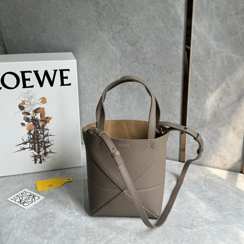 LOEWE puzzle fold 系列可折叠托特包 0695 灰褐色