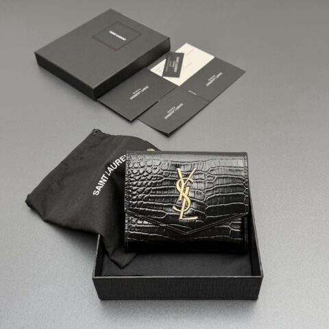 YSL MATELASSE鳄鱼纹压印皮革拉链双折翻盖钱包 编号:582296 黑色鳄鱼纹/金扣